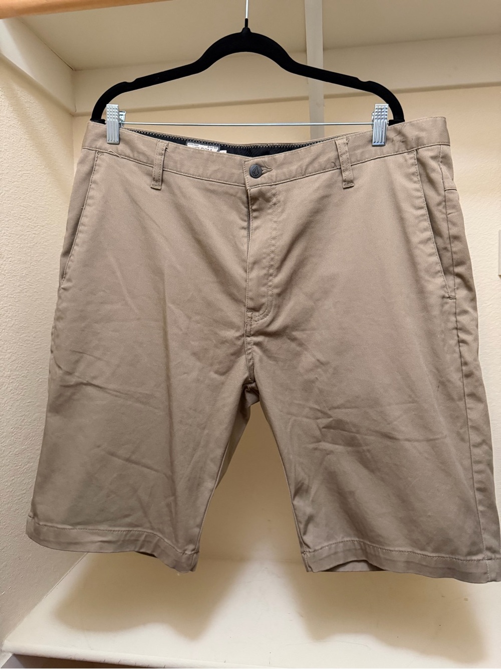 Volcom Casual Tan Shorts Size 36